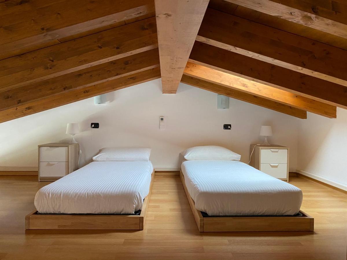 La Valletta Suite Dervio Exteriör bild
