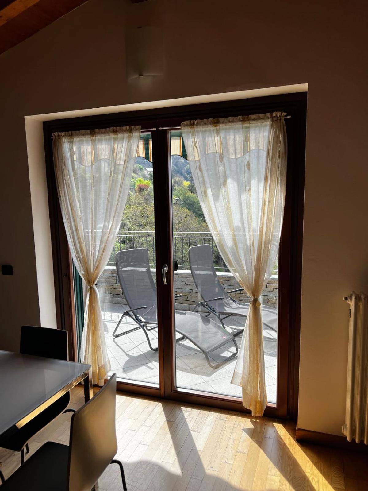 La Valletta Suite Dervio Exteriör bild